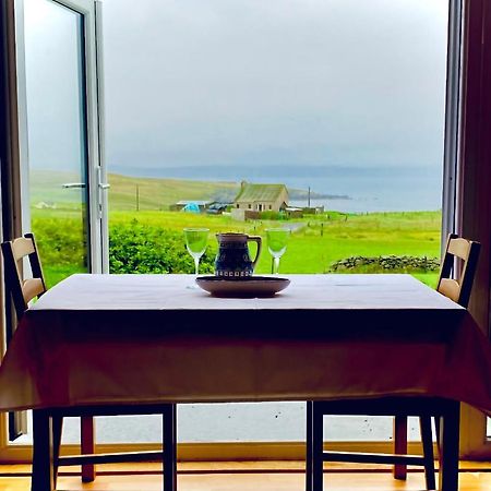Sea View B & B Ulsta Bagian luar foto