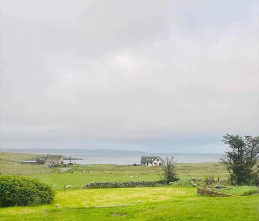 Sea View B & B Ulsta Bagian luar foto